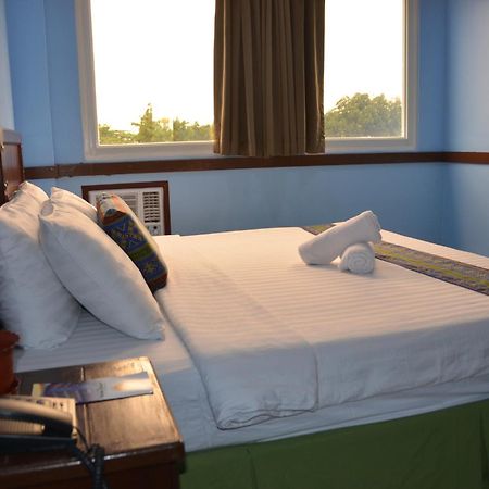 Alu Hotel Davao Ngoại thất bức ảnh