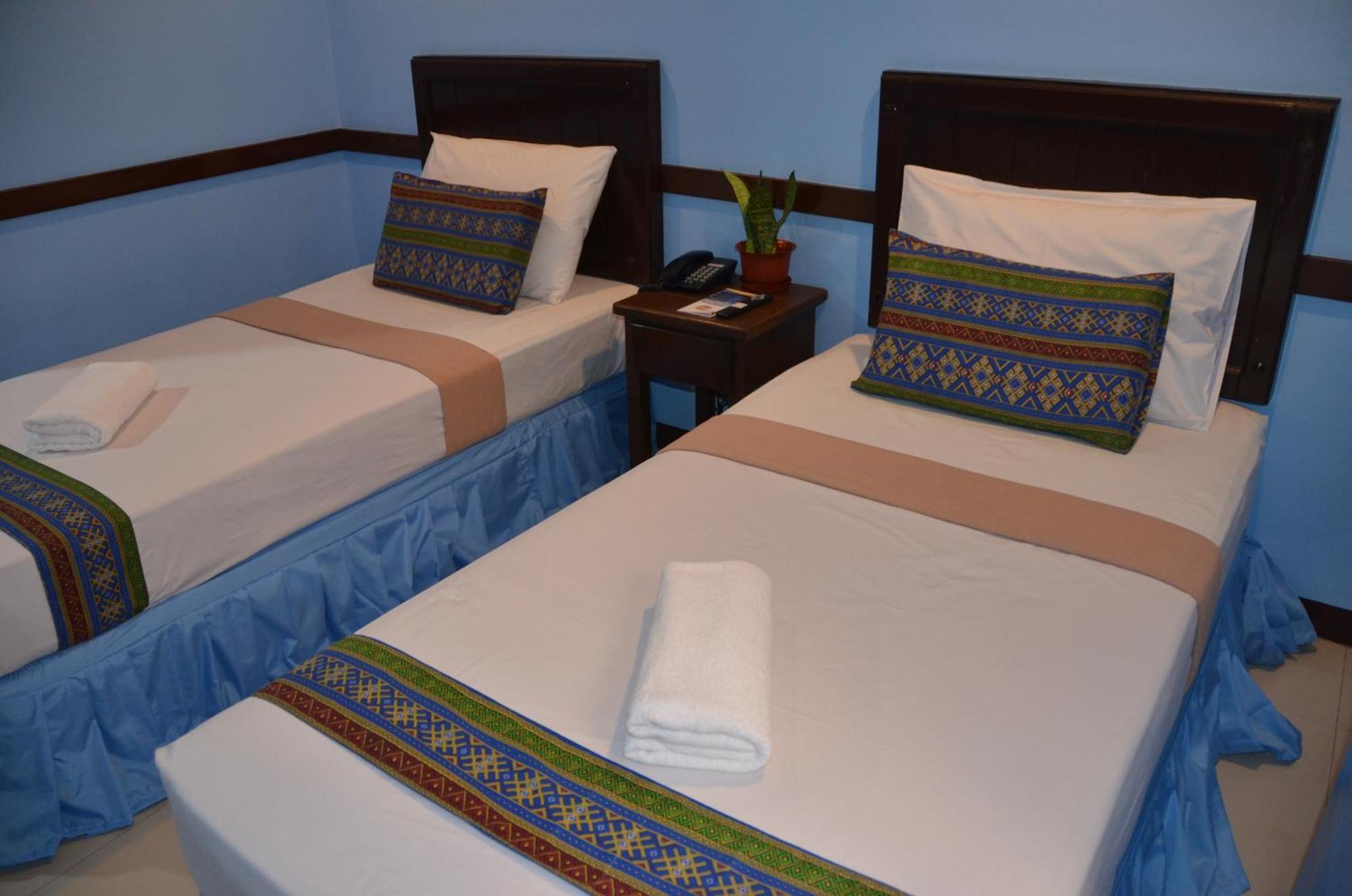 Alu Hotel Davao Ngoại thất bức ảnh