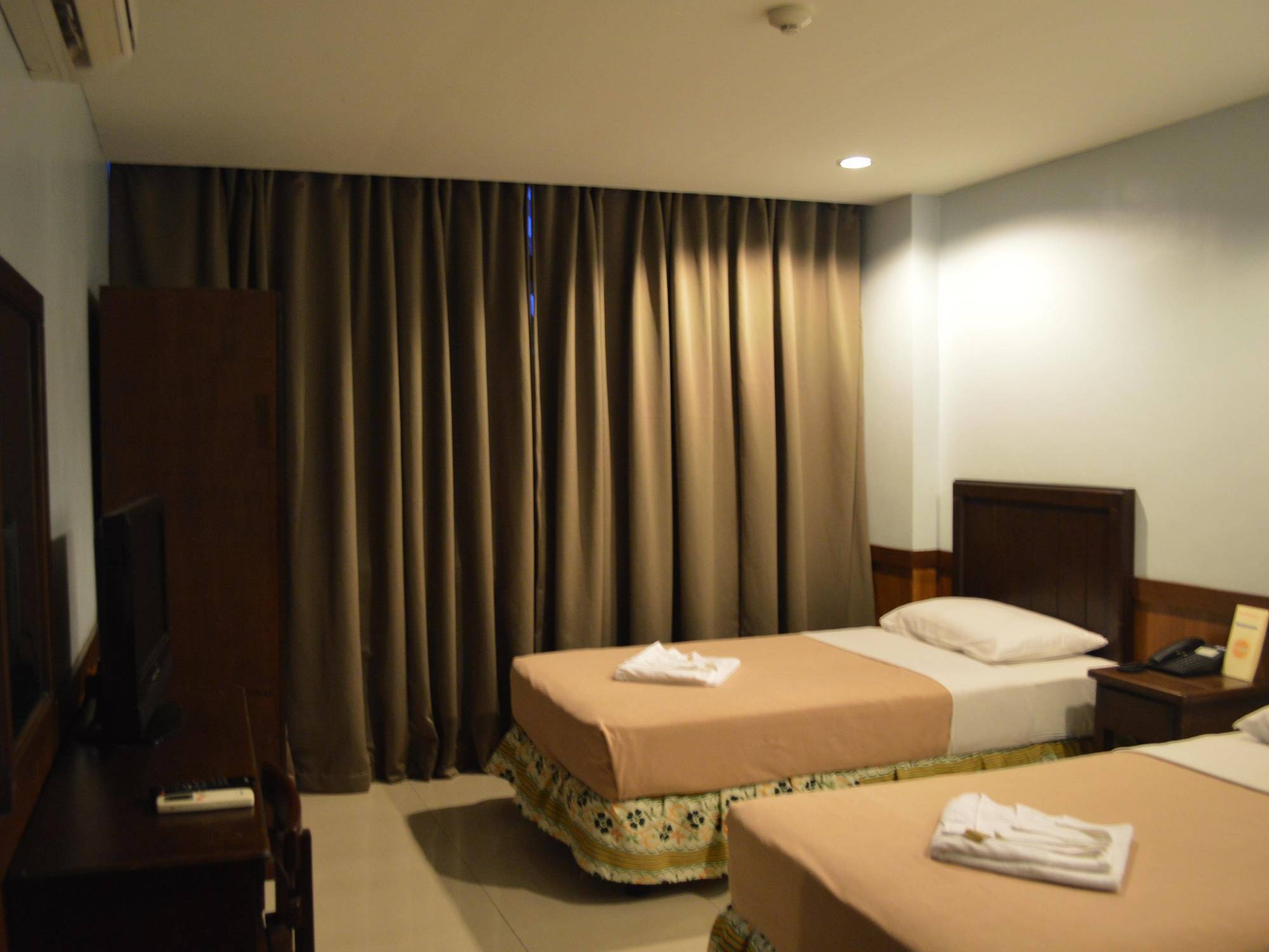 Alu Hotel Davao Ngoại thất bức ảnh