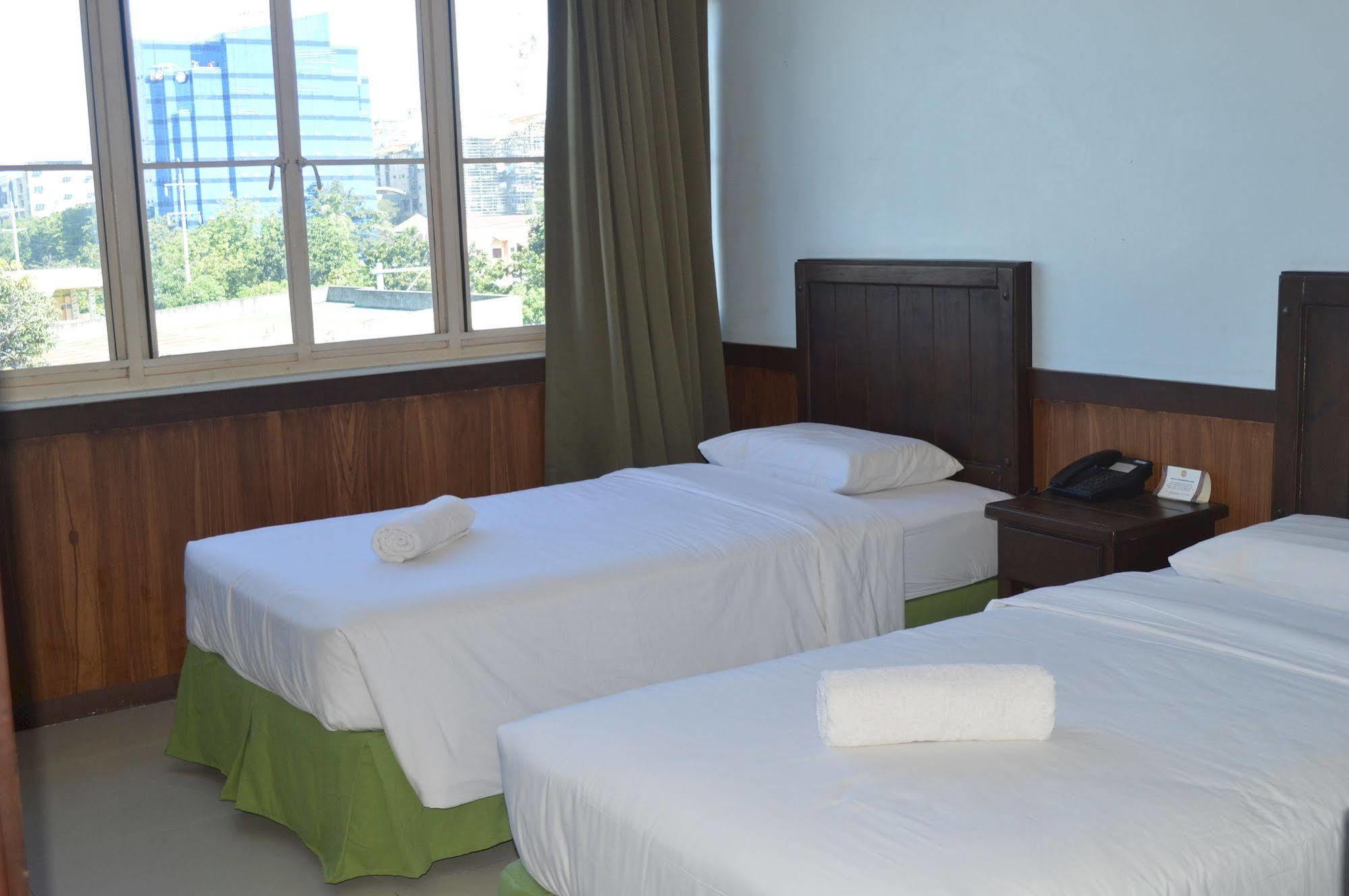 Alu Hotel Davao Ngoại thất bức ảnh
