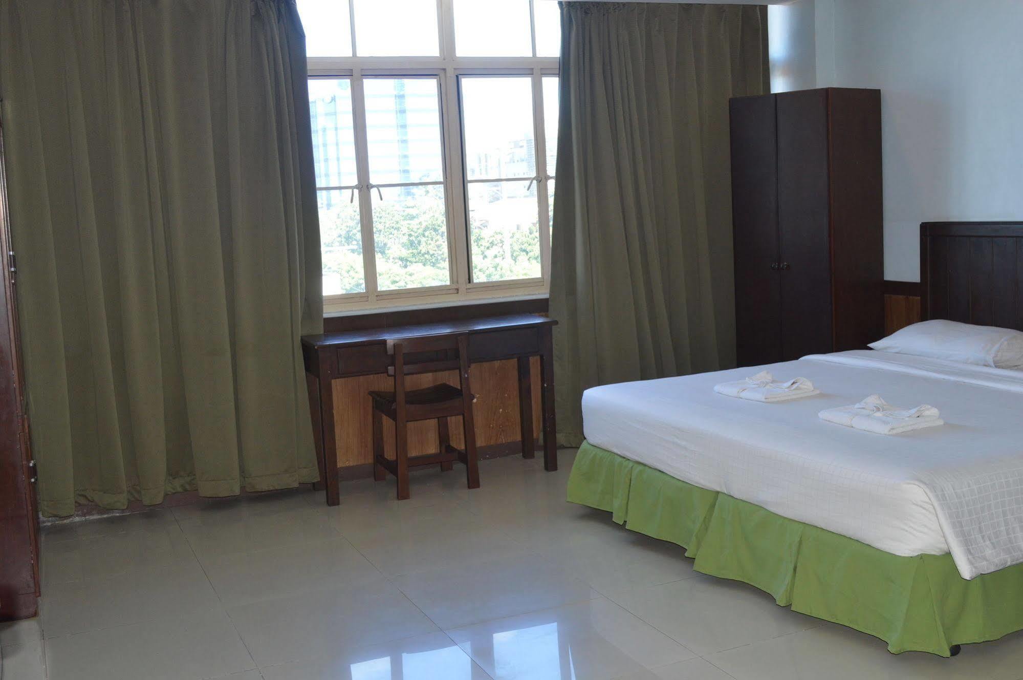 Alu Hotel Davao Ngoại thất bức ảnh