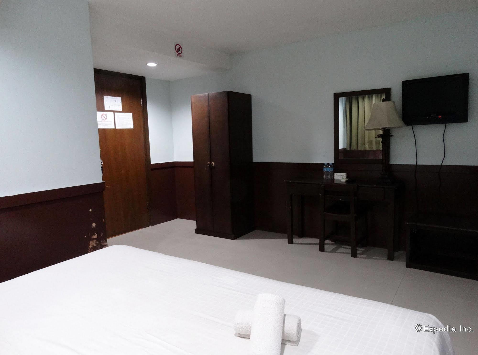 Alu Hotel Davao Ngoại thất bức ảnh